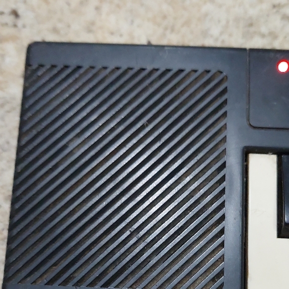 Casio PT-10 Keyboard with Black and White Keys - Picture 14 of 14